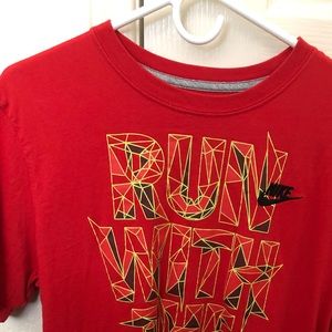 Nike Red green black short sleeved t shirt graphic